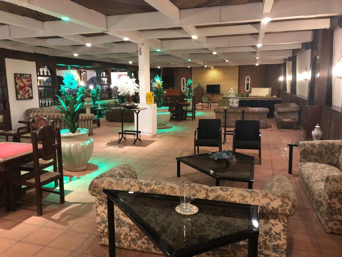 Eduardos Park Hotel Cotia  Exterior photo